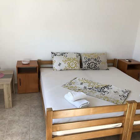 בודווה Guest House Ugljevarevic מראה חיצוני תמונה